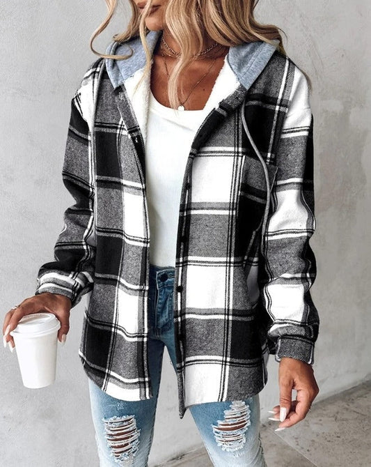 Women's Hoodie in Check Design – Warm & Casual
