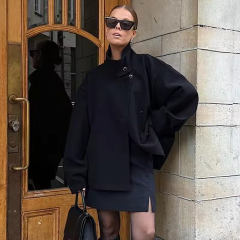 Short women's coat with double-breasted design | Elegant and versatile coat