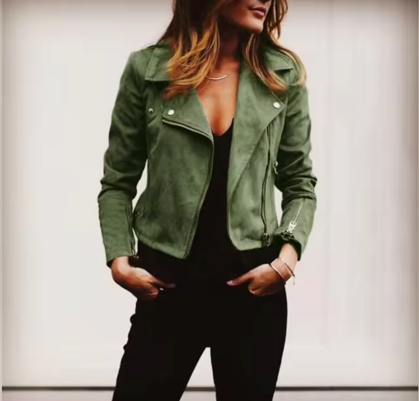 Short women's suede jacket | Trendy tailored jacket with zipper