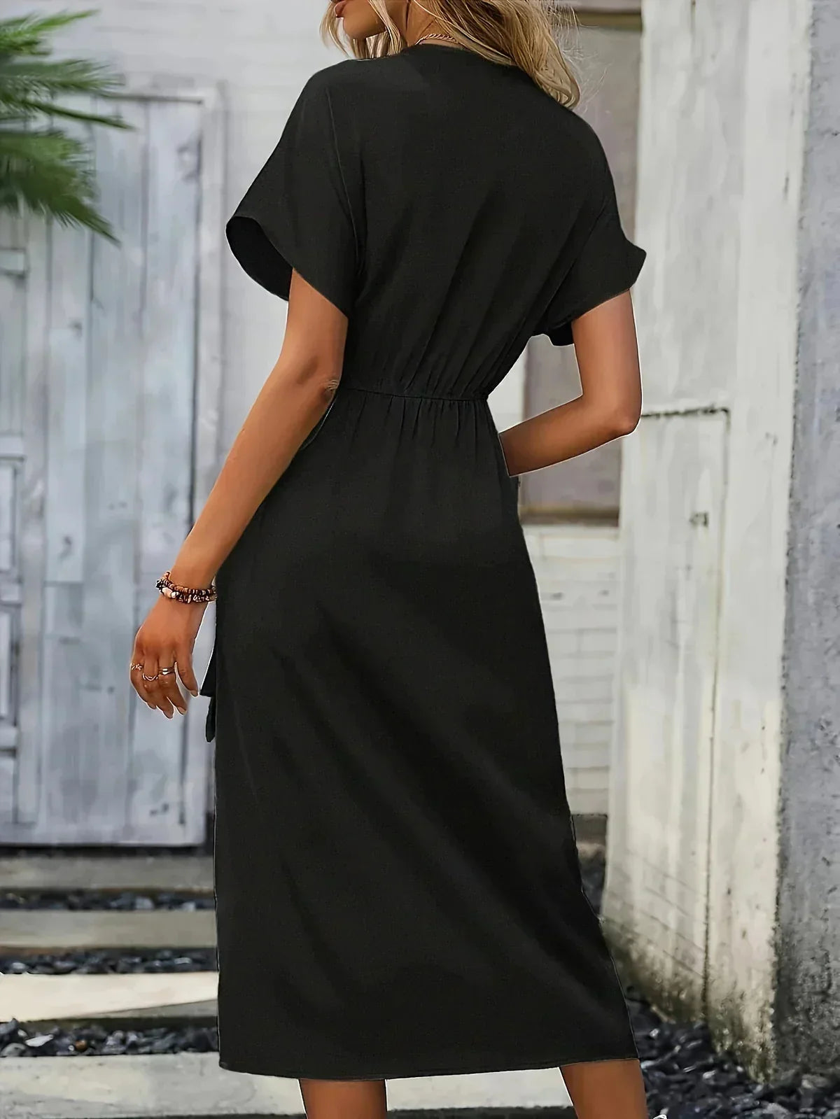 ALISSIA | Elegant wrap dress with refined details