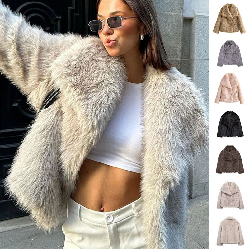 Luxurious plush women's winter coat with turn-down collar | Trendy short model