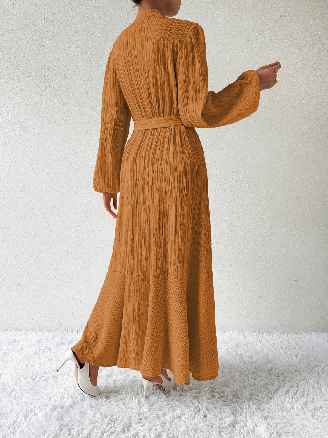 MAUREEN | Dress with Long Sleeves and Waist Accent