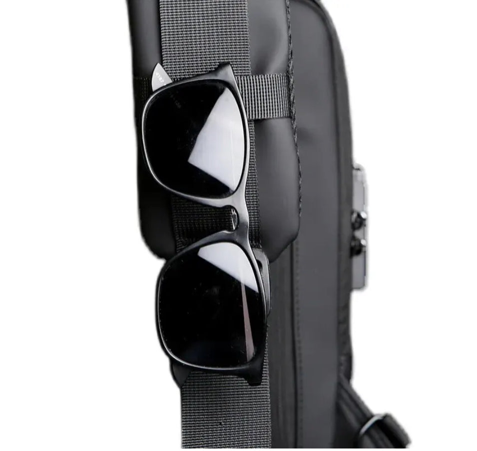 Ava Multifunctional Shoulder Bag | Durable and Water-Repellent 5