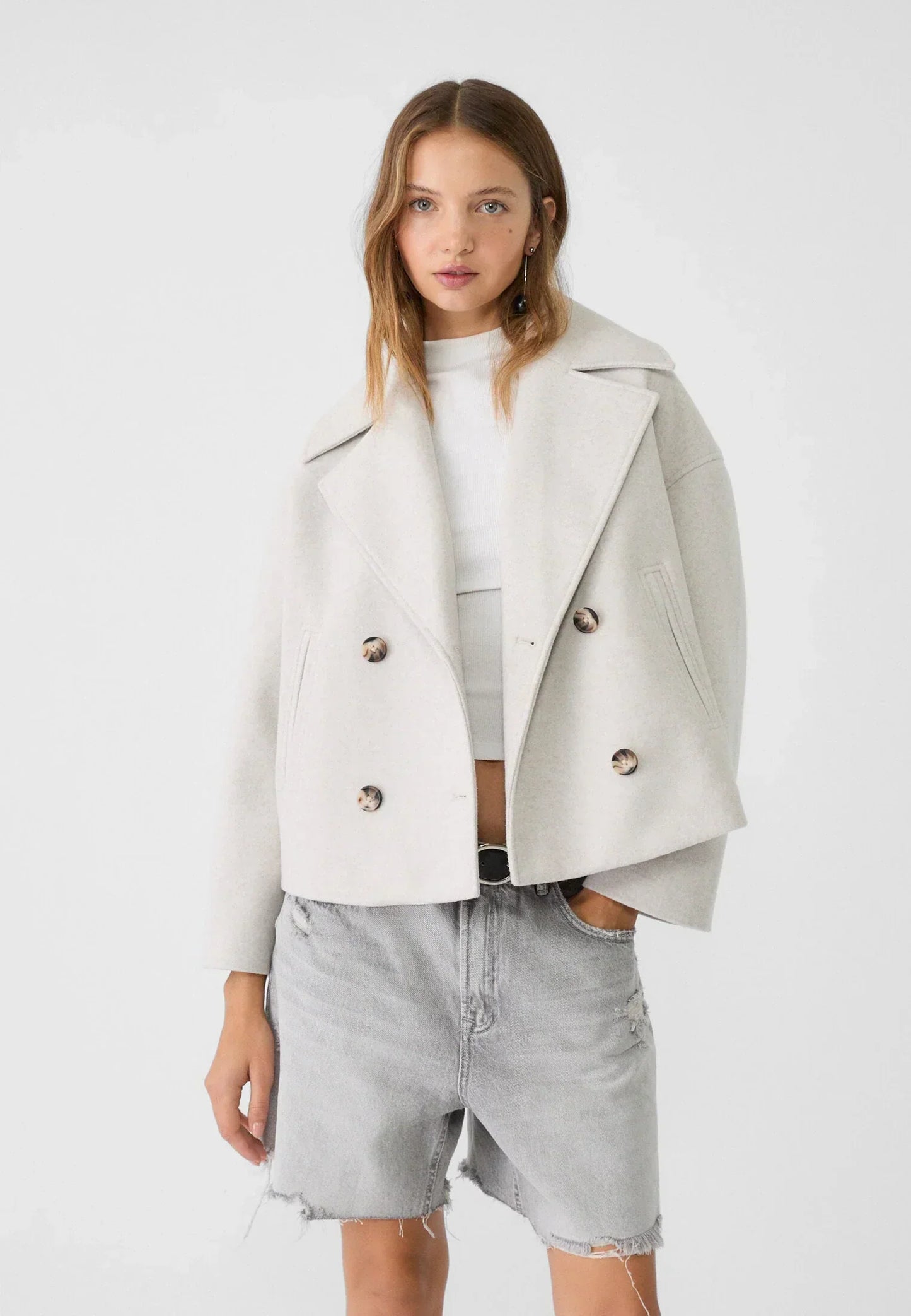 Chic short women's coat with double buttons | Cropped double-breasted coat