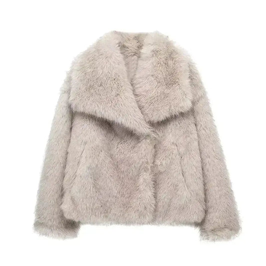 Ladies Winter Coat Made of Faux Fur with Luxurious Lining and Slightly Tailored Fit – Elegant Winter Coat for Women