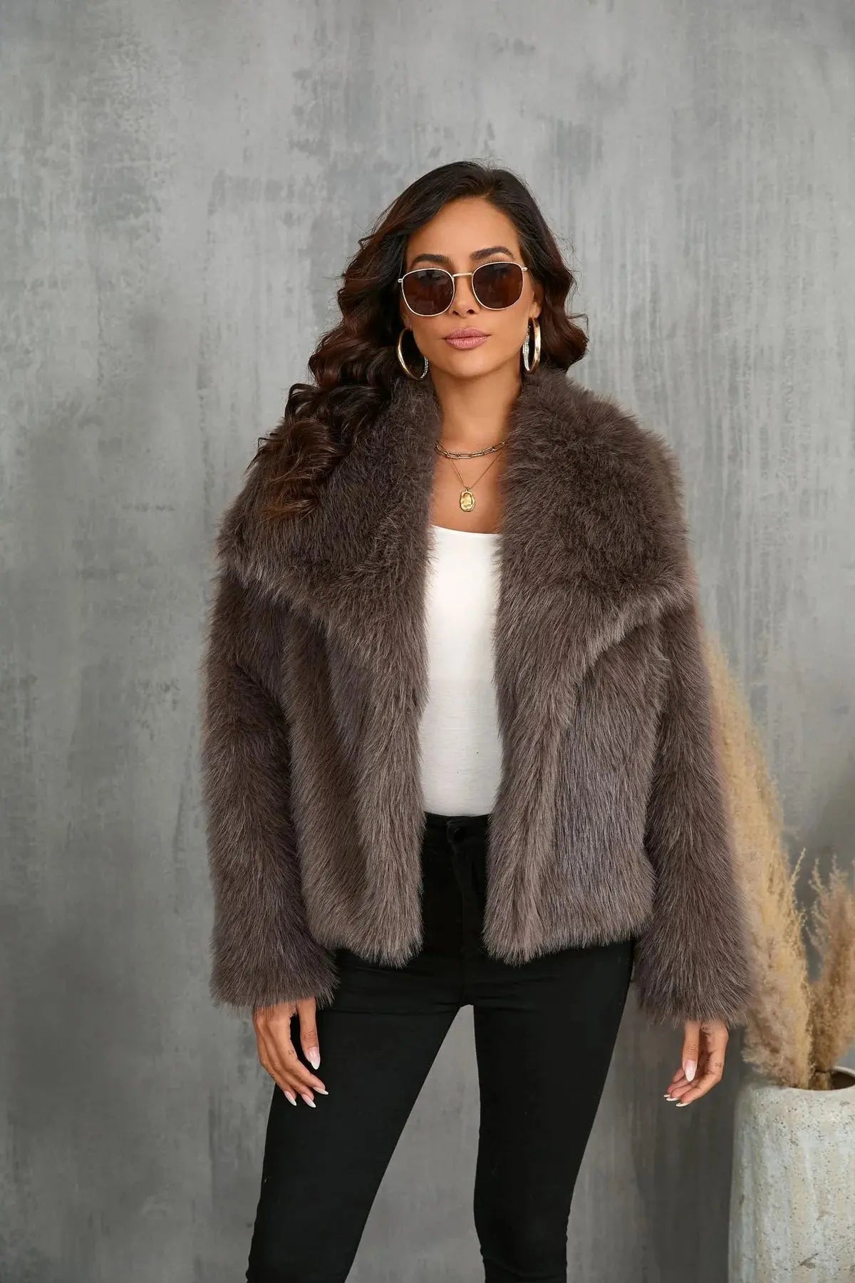 Ladies Winter Coat Made of Faux Fur with Luxurious Lining and Slightly Tailored Fit – Elegant Winter Coat for Women