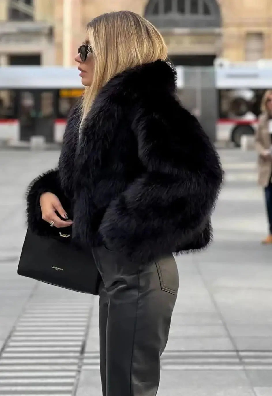 Ladies Winter Coat Made of Faux Fur with Luxurious Lining and Slightly Tailored Fit – Elegant Winter Coat for Women