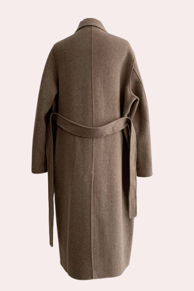 Elegant Long Winter Coat for Women with Double-Breasted Design and Ribbed Cuffs - Warm and Comfortable