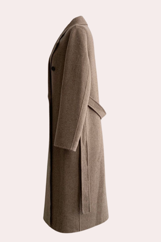 Elegant Long Winter Coat for Women with Double-Breasted Design and Ribbed Cuffs - Warm and Comfortable