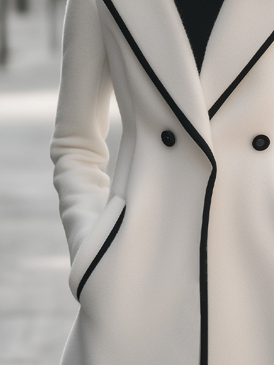 Elegant Long Winter Coat for Women with Black Details and Double Button Closure for Style and Comfort