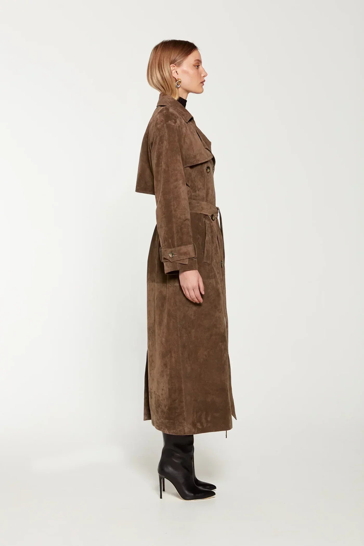 Sweden ladies trench coat with belt | Elegant coat for a stylish autumn look