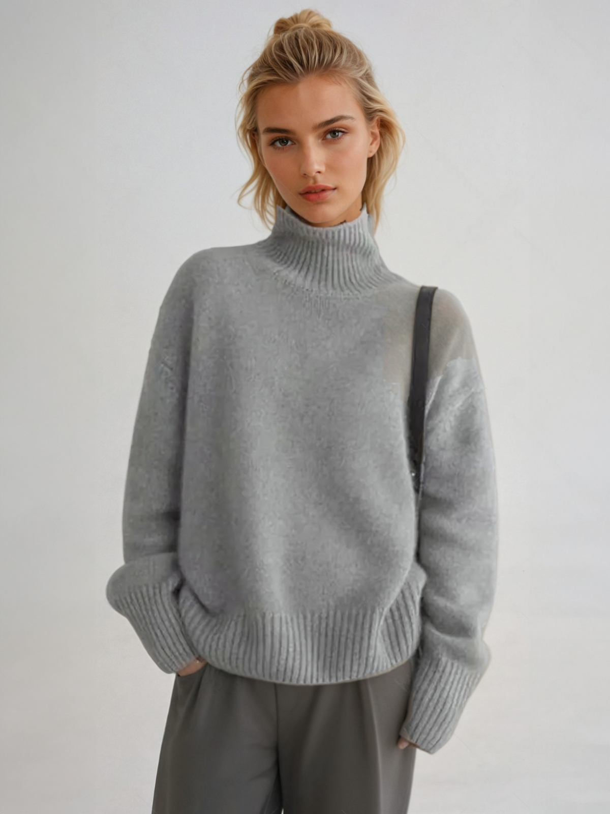 Kira Women's Turtleneck | 100% Cashmere, Timeless Design
