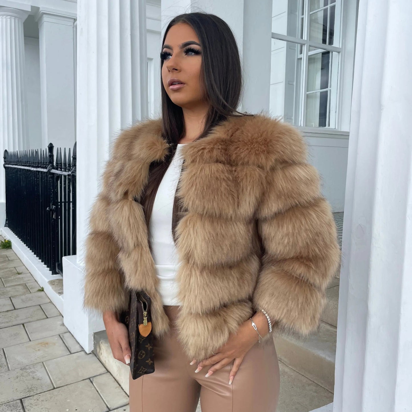 Long Women's Winter Coat with Faux Fur – Lightweight, Tailored, and Fully Lined for Elegance and Comfort