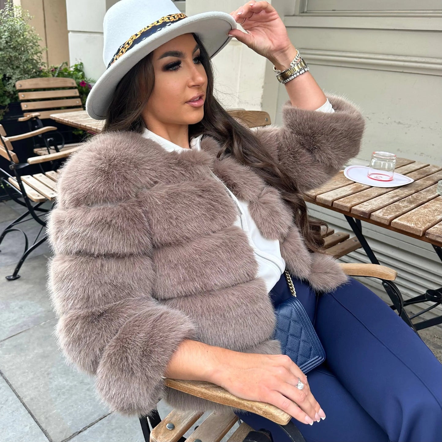 Long Women's Winter Coat with Faux Fur – Lightweight, Tailored, and Fully Lined for Elegance and Comfort