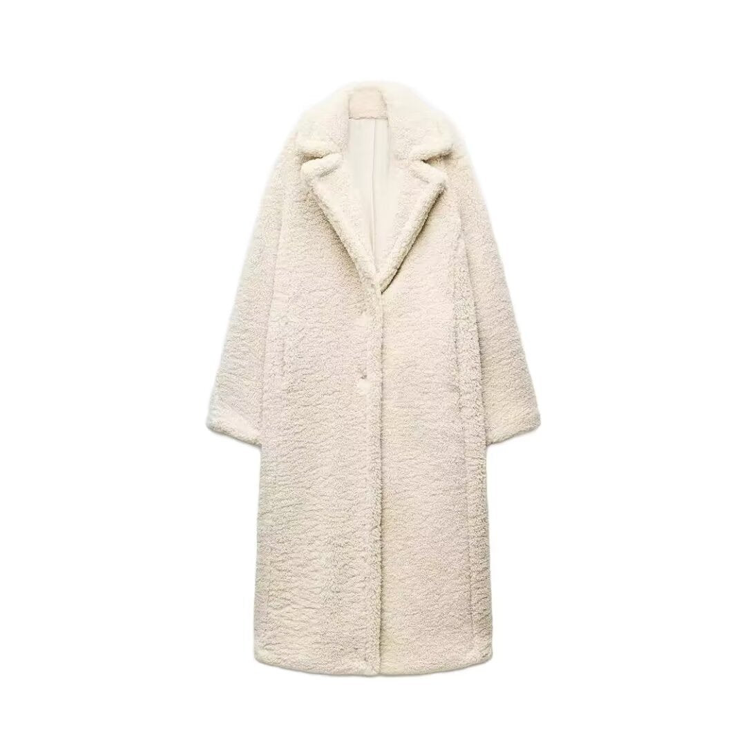 Long Winter Coat for Women Made of Soft Teddy Fabric with Lapel Collar and Side Pockets for Extra Warmth and Comfort