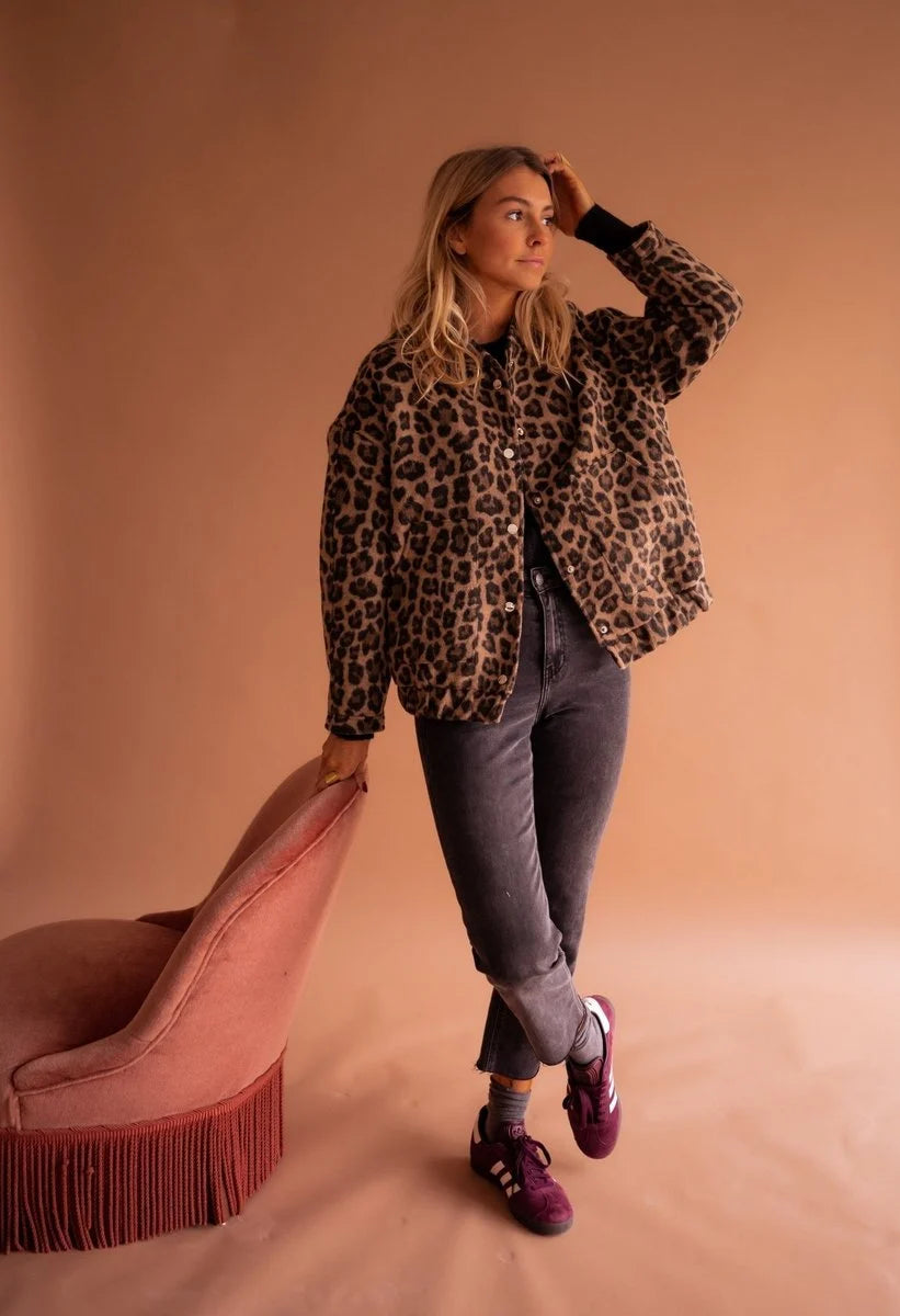 Liora Women's Quilted Jacket | Oversized Fit, Leopard Print 3