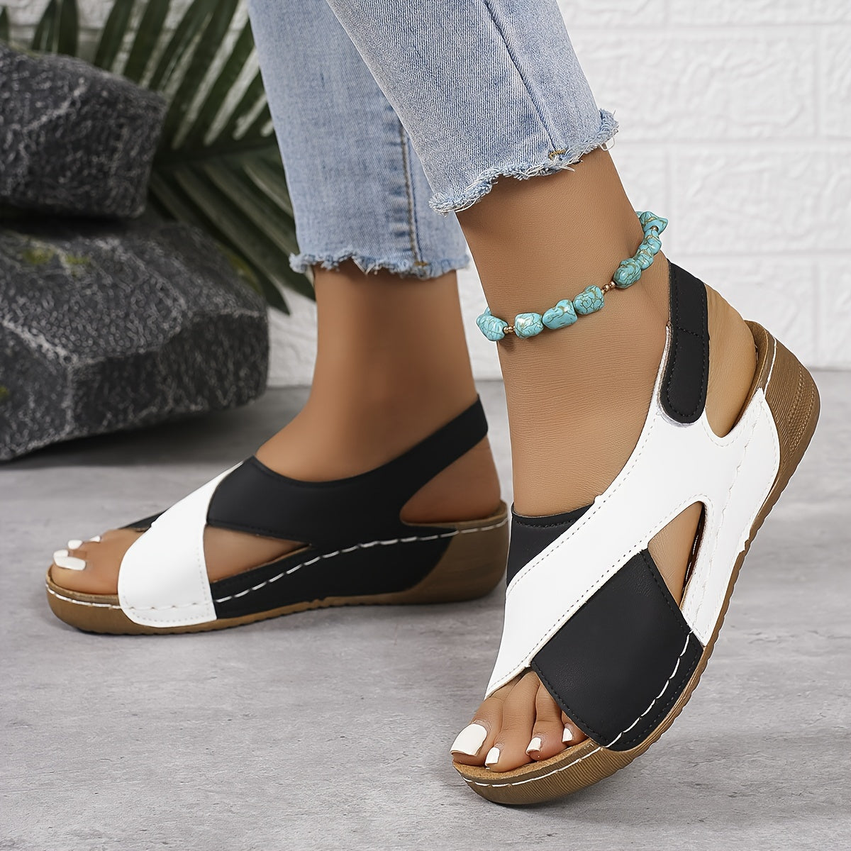Oriana Women's Sandals | Orthopedic Comfort, Modern Crossed Design 5