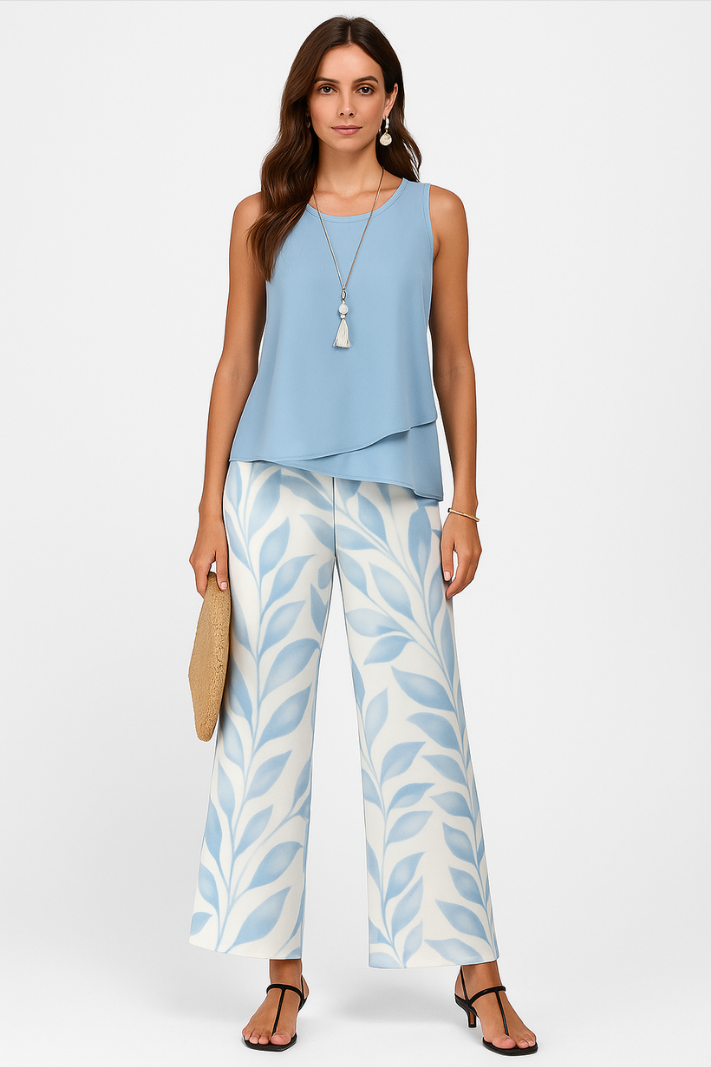 Yara | Stylish Summer Set with Square Neckline