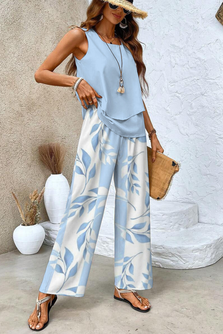 Yara | Stylish Summer Set with Square Neckline