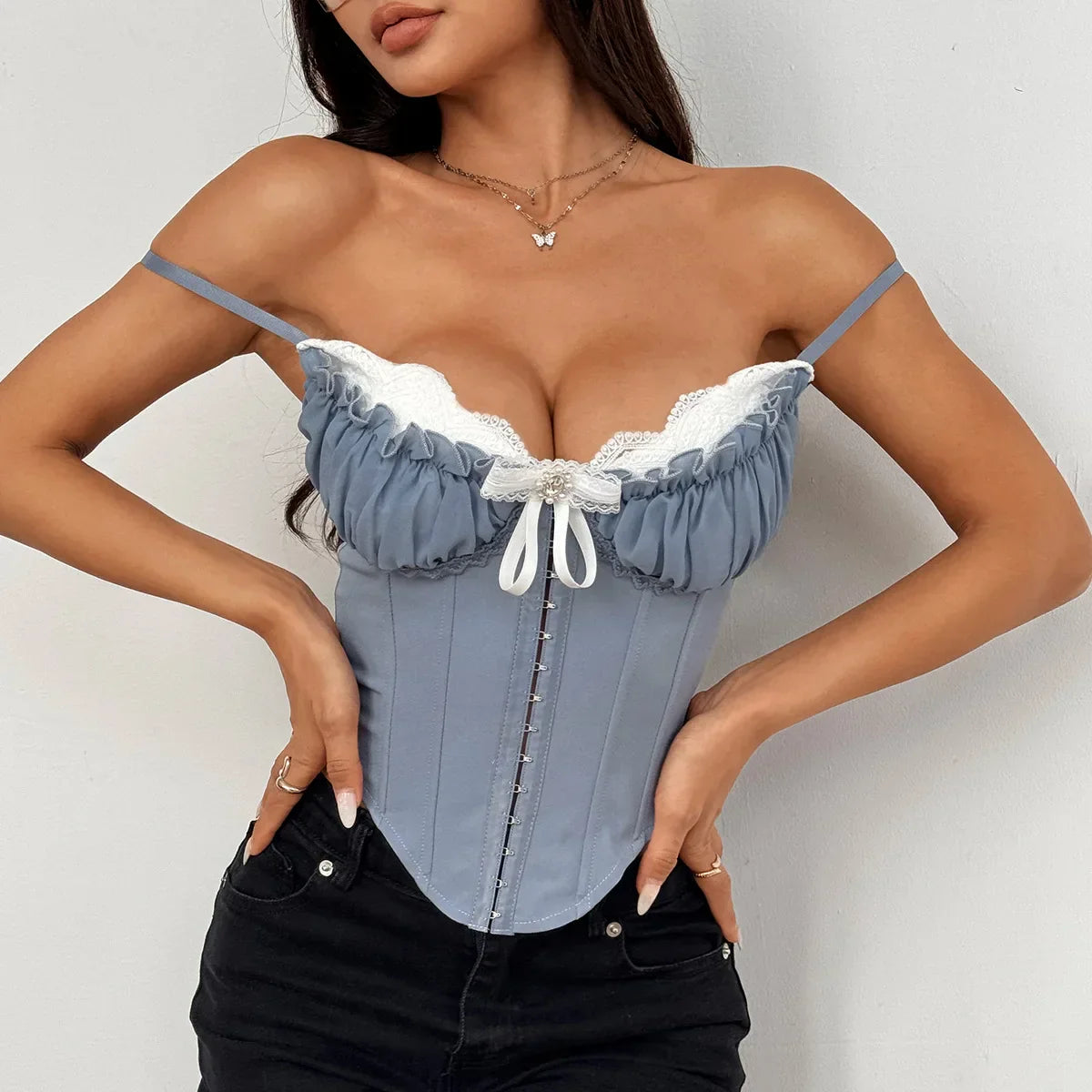 Vera Dames Crop Shirt | Lace Patchwork, Sexy V-neck