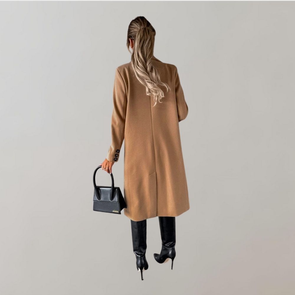 Elegant women's coat made of soft fabric | Timeless and comfortable design