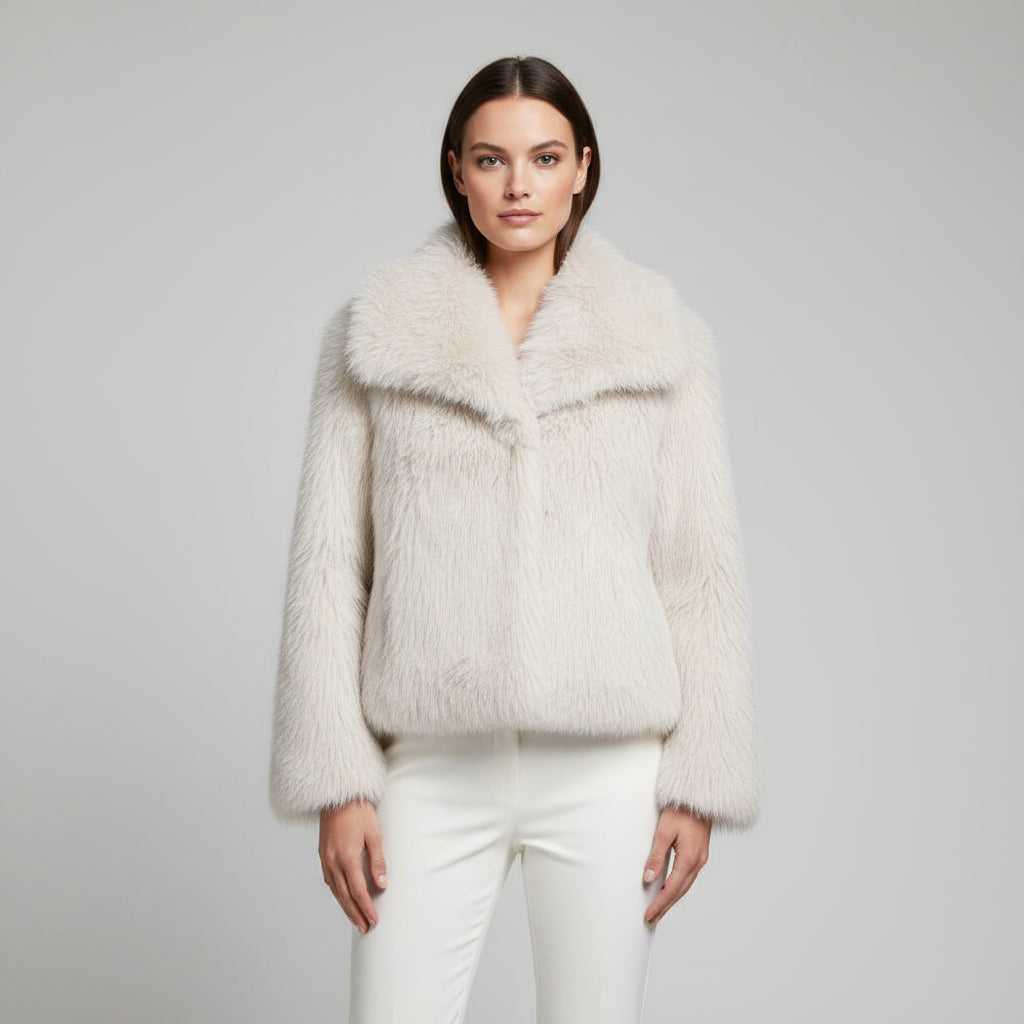 Luxurious plush women's winter coat with turn-down collar | Trendy short model