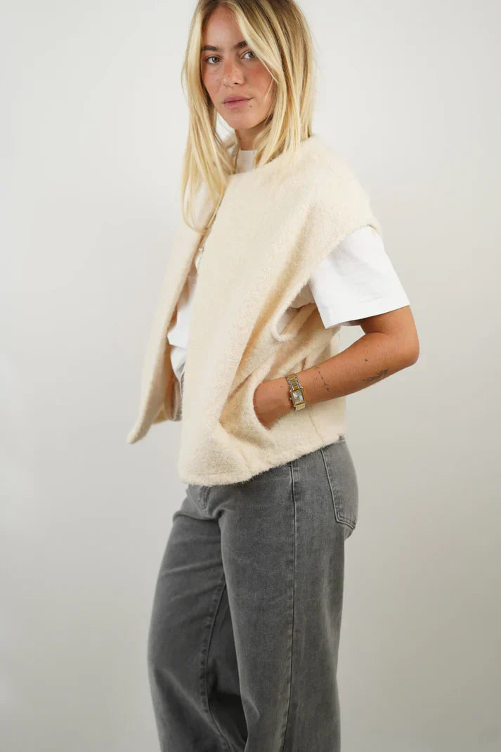 YANELA | Luxe Mohair Vest